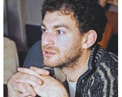 На фото Георгий Гитис