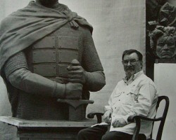 На фото Юрий Иванов