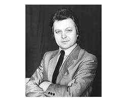 На фото Юрий Маликов