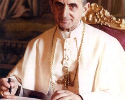 На фото Павел VI