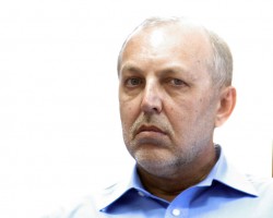 На фото Юрий Макаров
