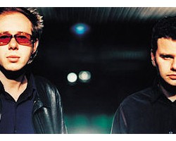 На фото Chemical Brothers