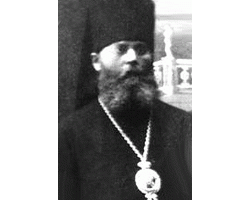 На фото Никодим Кононов