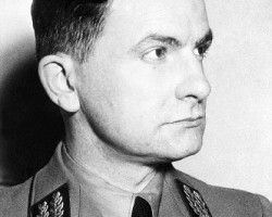 На фото Эрнст Вильгельм Боле