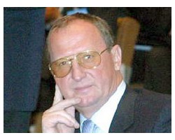На фото Юрий Кравченко