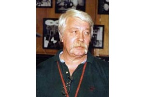 Эдуард Назаров