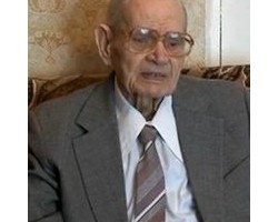 На фото Юрий Портнов