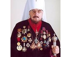 На фото Никодим