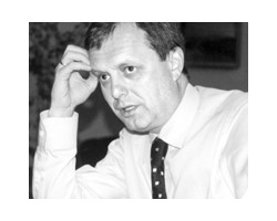 На фото Юрий Молчанов