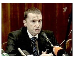 На фото Юрий Петров