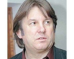 На фото Юрий Лоза