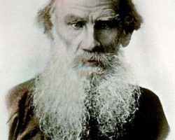 На фото Лев Толстой