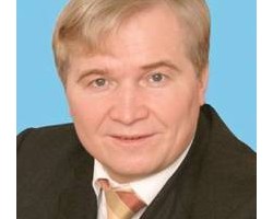 На фото Юрий Хардиков