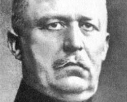 На фото Эрих Людендорф