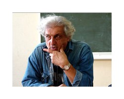 На фото Юрий Авшаров