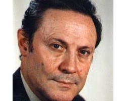 На фото Юрий Соломин