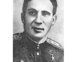 На фото Андрей Чирков