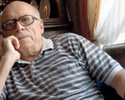 На фото Юз Алешковский