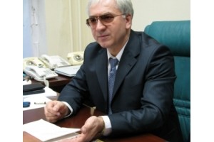 Гадис Гаджиев