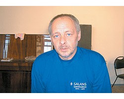 На фото Лев Эренбург