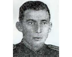 На фото Юрий Бунимович