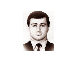 На фото Эдуард Геворкян