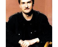 На фото Юрий Бутусов