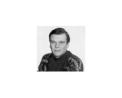 На фото Юрий Васильев