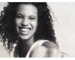 На фото Neneh Cherry