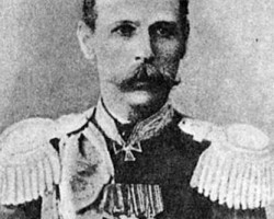 На фото Лев Костенко