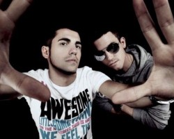 На фото Dimitri Vegas & Like Mike