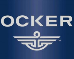 На фото Dockers