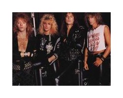 На фото Dokken