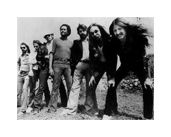 На фото Doobie brothers