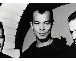 На фото Fine Young Cannibals