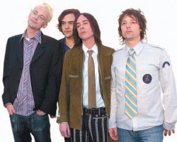 На фото Fountains of Wayne