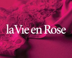 На фото La Vie en Rose