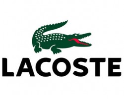 На фото Lacoste