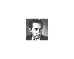 На фото Григорий Козинцев