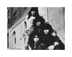 На фото Loudness