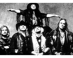 На фото Lynyrd Skynyrd