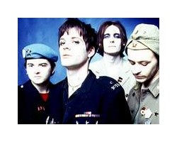 На фото Manic Street Preachers