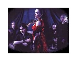 На фото Nightwish