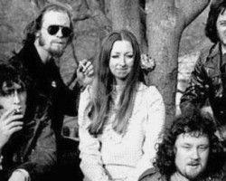 На фото Pentangle