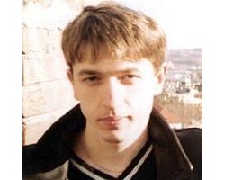 На фото Дмитрий Навоша