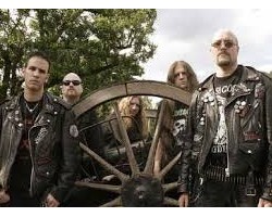 На фото Sacred Steel
