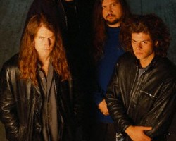 На фото Screaming Trees