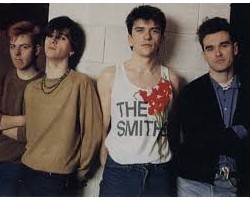 На фото Smiths