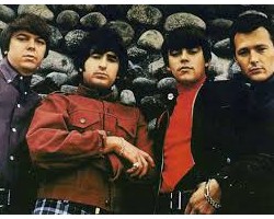 На фото Standells