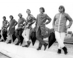 На фото Strawberry Alarm Clock